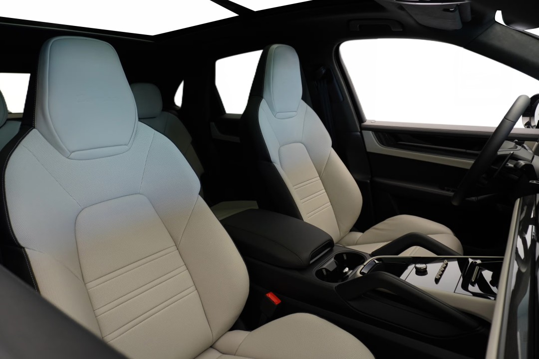 Porsche Cayenne Turbo E-Hybrid - foto 16