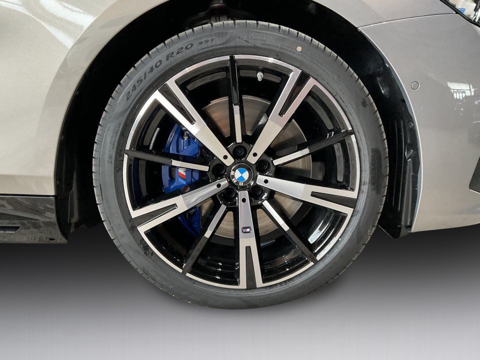 BMW i5 xDrive40 - foto 13