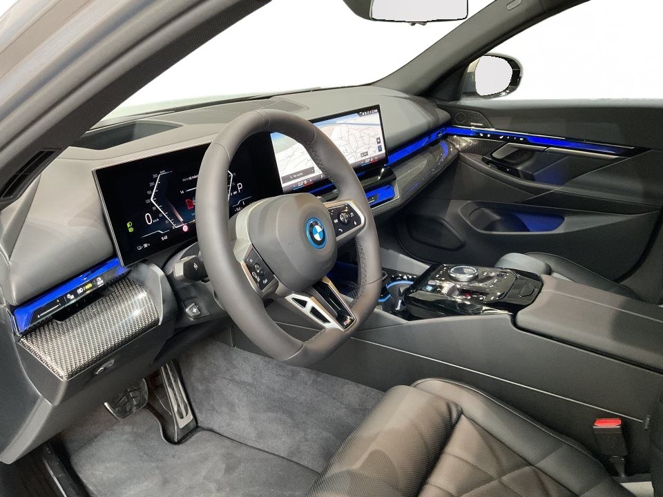 BMW i5 xDrive40 - foto 8