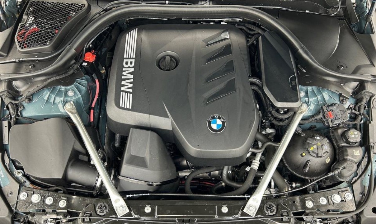 BMW Seria 5 520i - foto 11