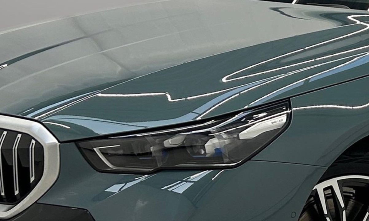 BMW Seria 5 520i - foto 9