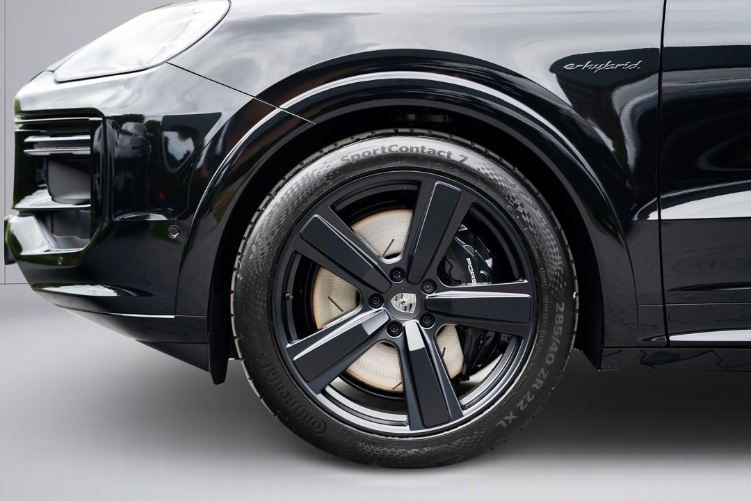 Porsche Cayenne Turbo E-Hybrid - foto 27