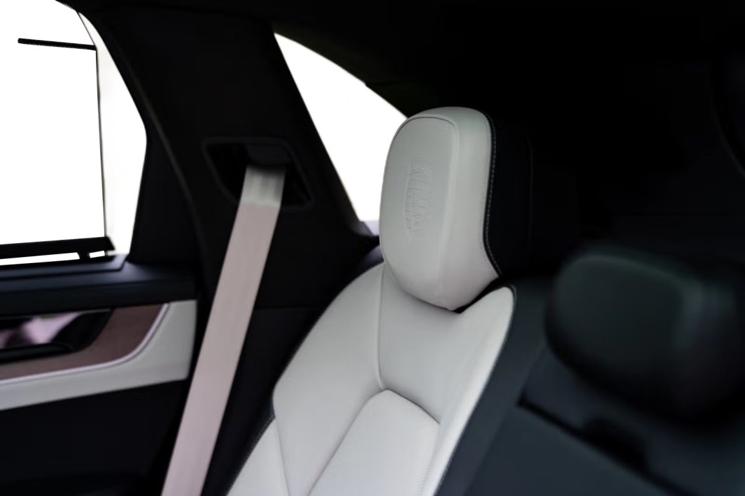 Porsche Cayenne Turbo E-Hybrid - foto 16