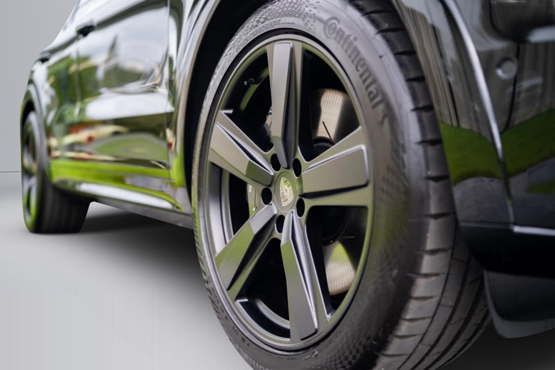 Porsche Cayenne Turbo E-Hybrid - foto 28