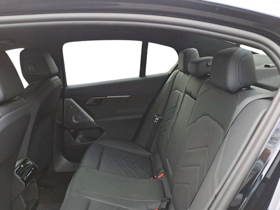 BMW Seria 5 520d (5)