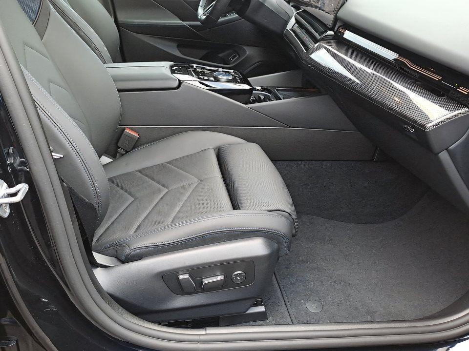 BMW Seria 5 520d - foto 6