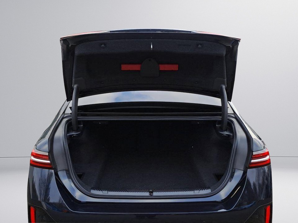 BMW Seria 5 520d - foto 12