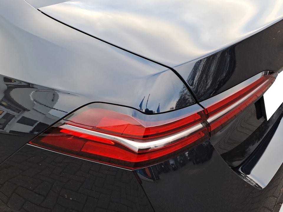 BMW Seria 5 520d - foto 11