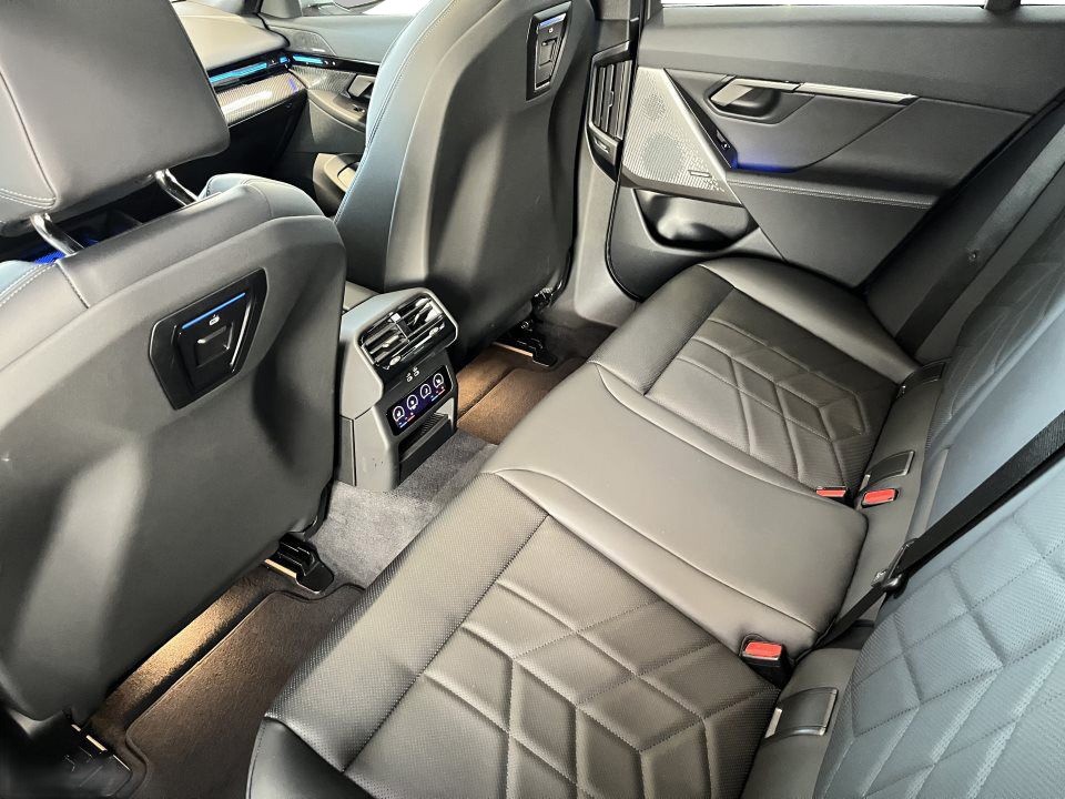 BMW Seria 5 xDrive520d - foto 7