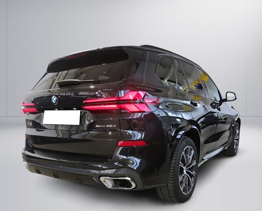BMW X5 xDrive40d M-Sport (2)