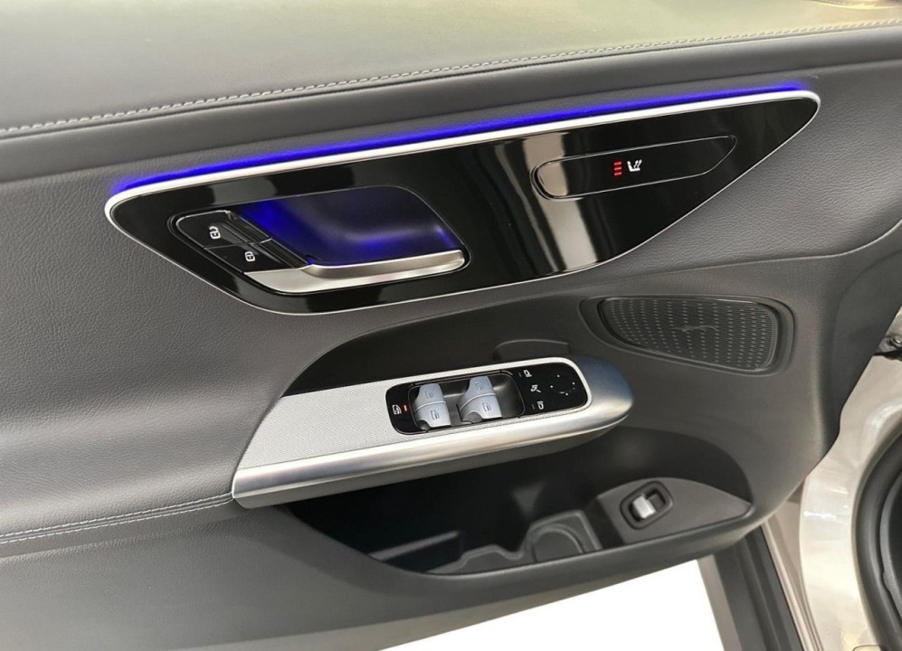 Mercedes-Benz GLC 200 4MATIC AMG Line - foto 10