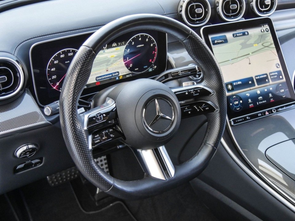 Mercedes-Benz GLC 200 4MATIC AMG Line (3)