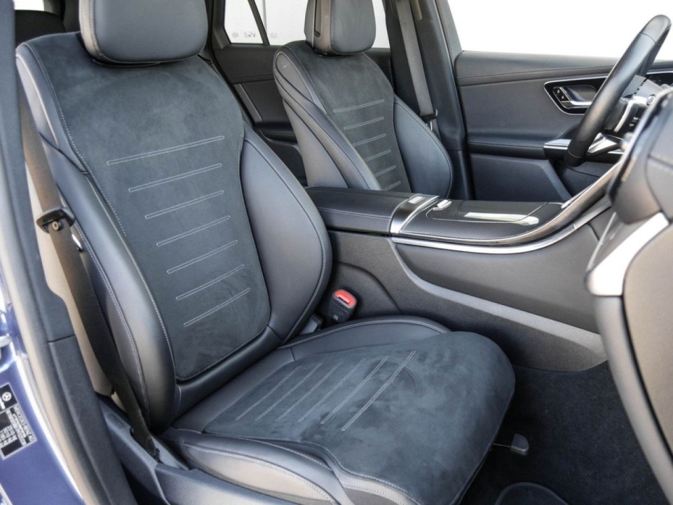 Mercedes-Benz GLC 200 4MATIC AMG Line (5)