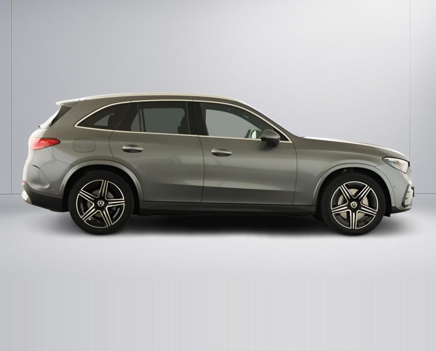 Mercedes-Benz GLC 220d 4MATIC AMG Line (2)