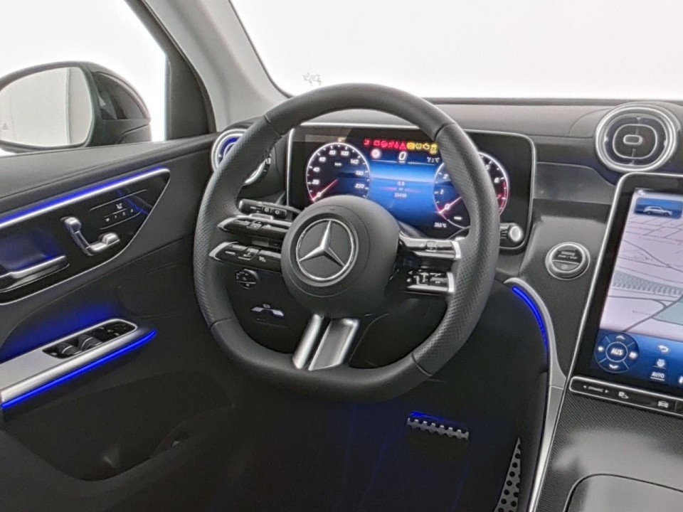 Mercedes-Benz GLC 200 4MATIC AMG Line - foto 11