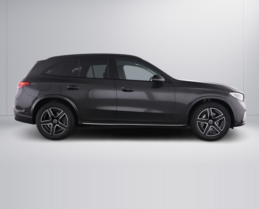 Mercedes-Benz GLC 200 4MATIC AMG Line (4)