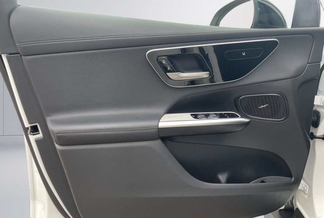 Mercedes-Benz GLC 200 4MATIC AMG Line - foto 11