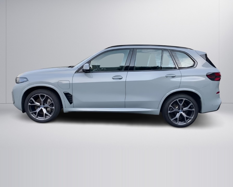 BMW X5 xDrive50e M-Sport (2)