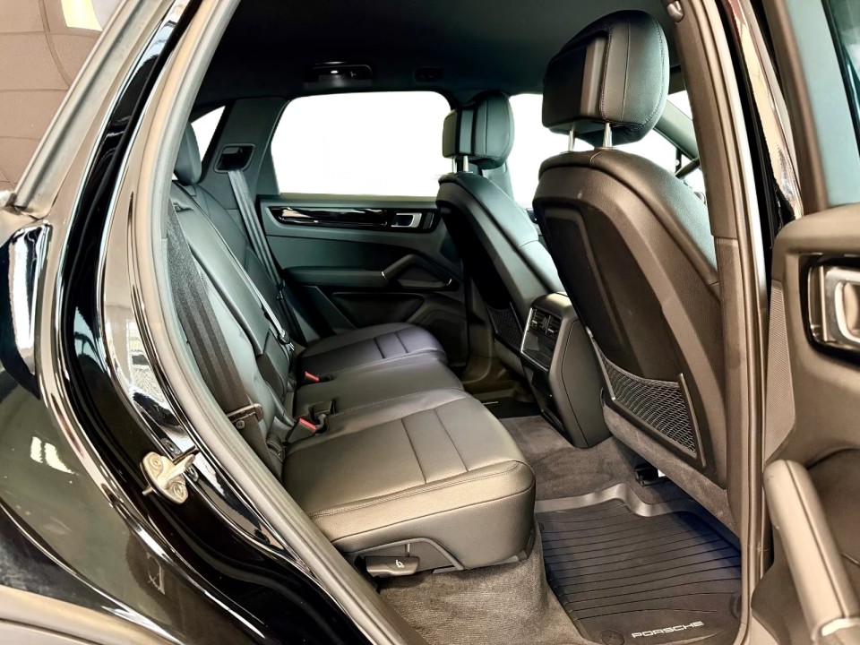 Porsche Cayenne - foto 13