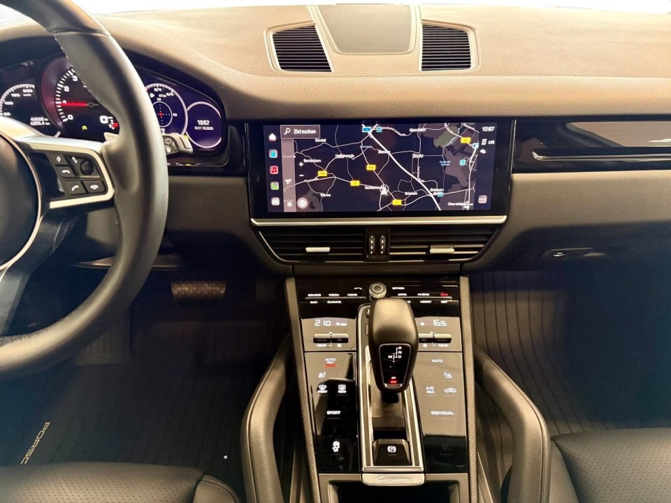 Porsche Cayenne - foto 12