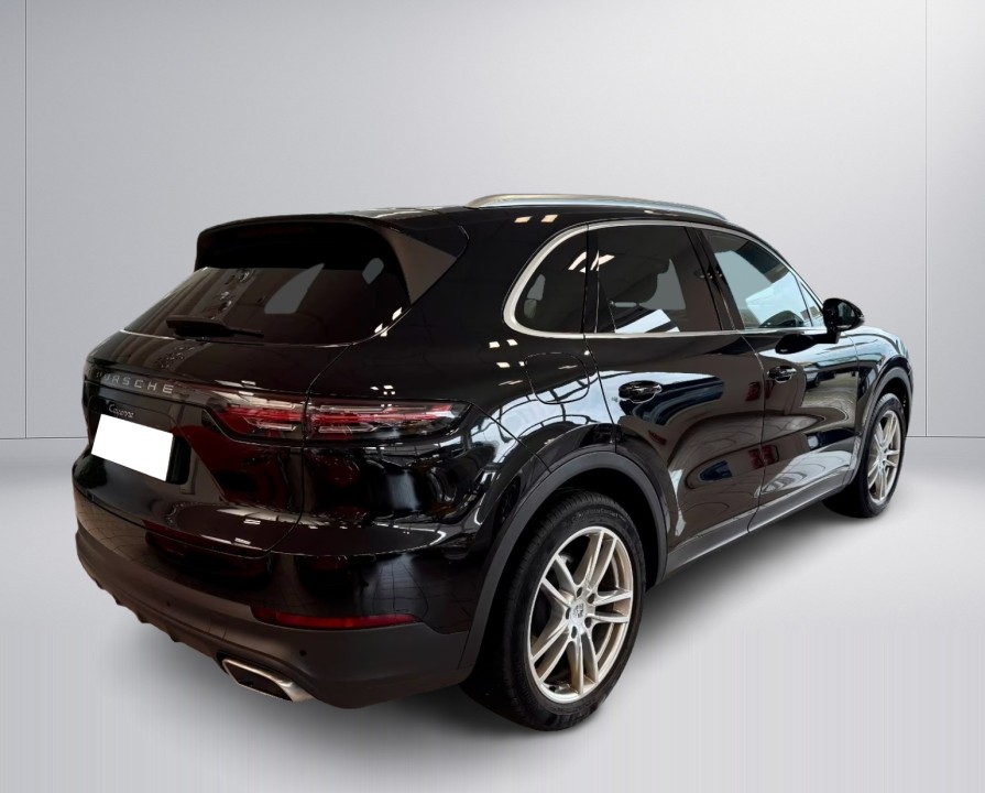 Porsche Cayenne (2)