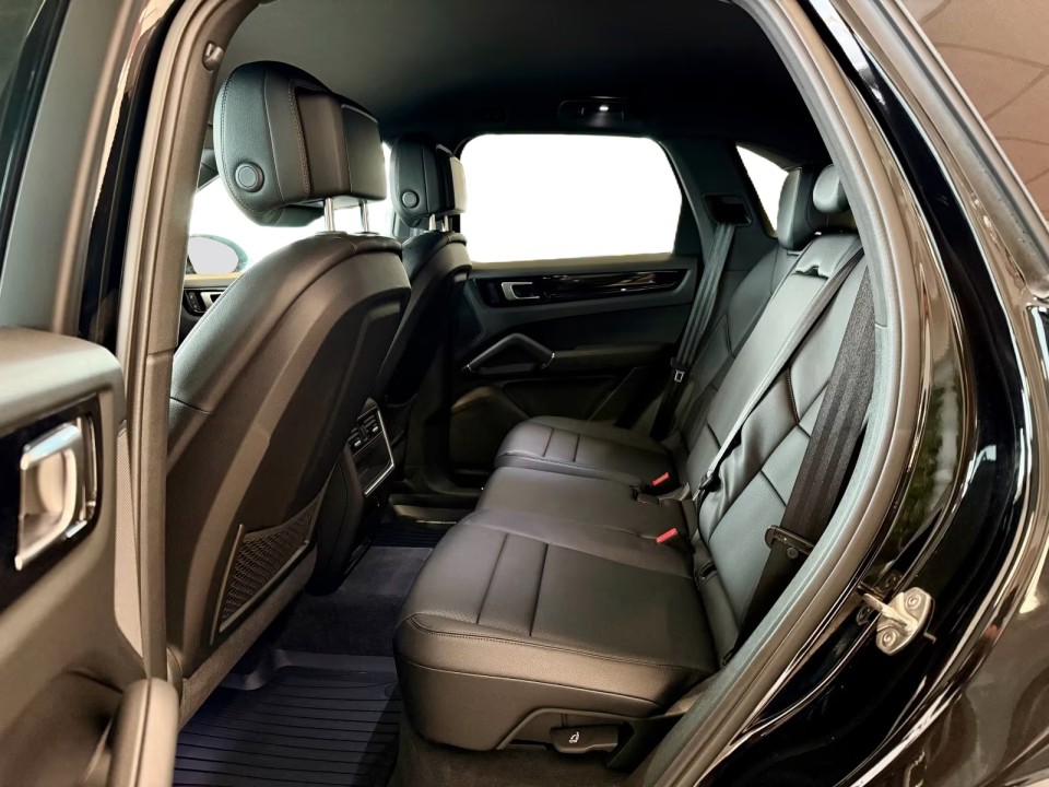Porsche Cayenne - foto 14