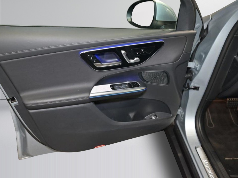 Mercedes-Benz GLC 200 4MATIC AMG Line - foto 15