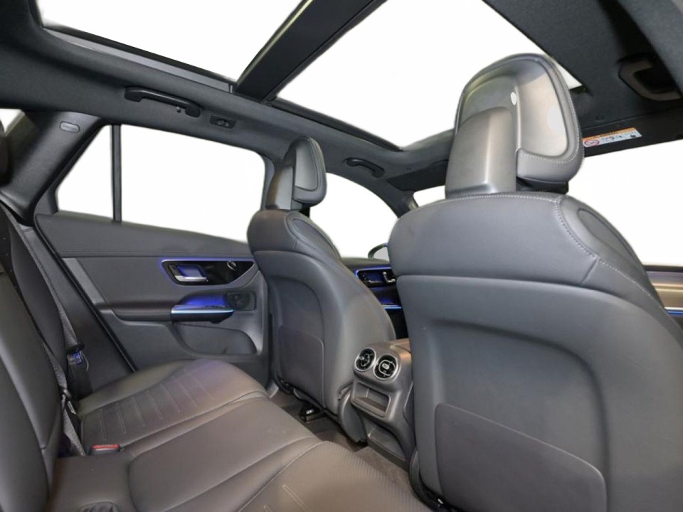 Mercedes-Benz GLC 200 4MATIC AMG Line - foto 9