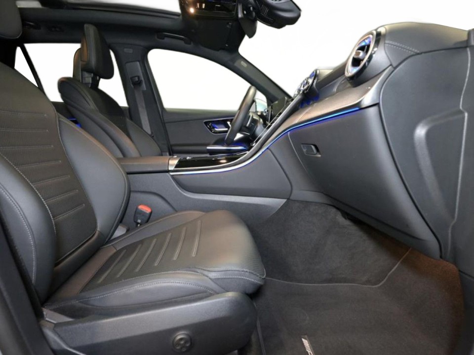 Mercedes-Benz GLC 200 4MATIC AMG Line - foto 10