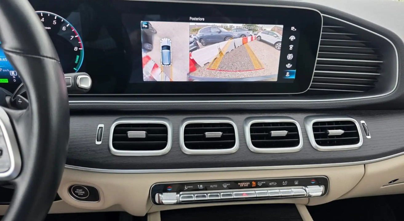 Mercedes-Benz GLE 350de 4MATIC - foto 12