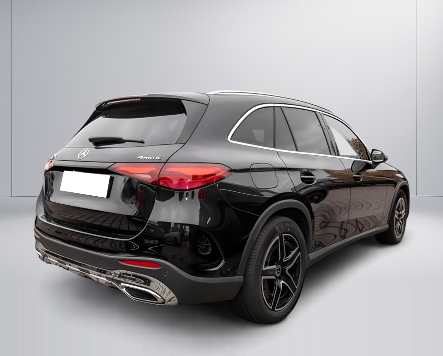 Mercedes-Benz GLC 220d 4MATIC AMG (2)