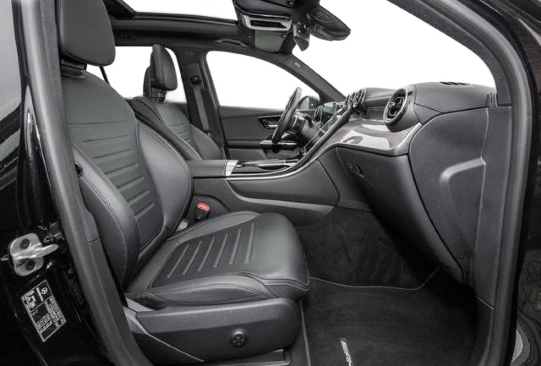 Mercedes-Benz GLC 220d 4MATIC AMG (5)