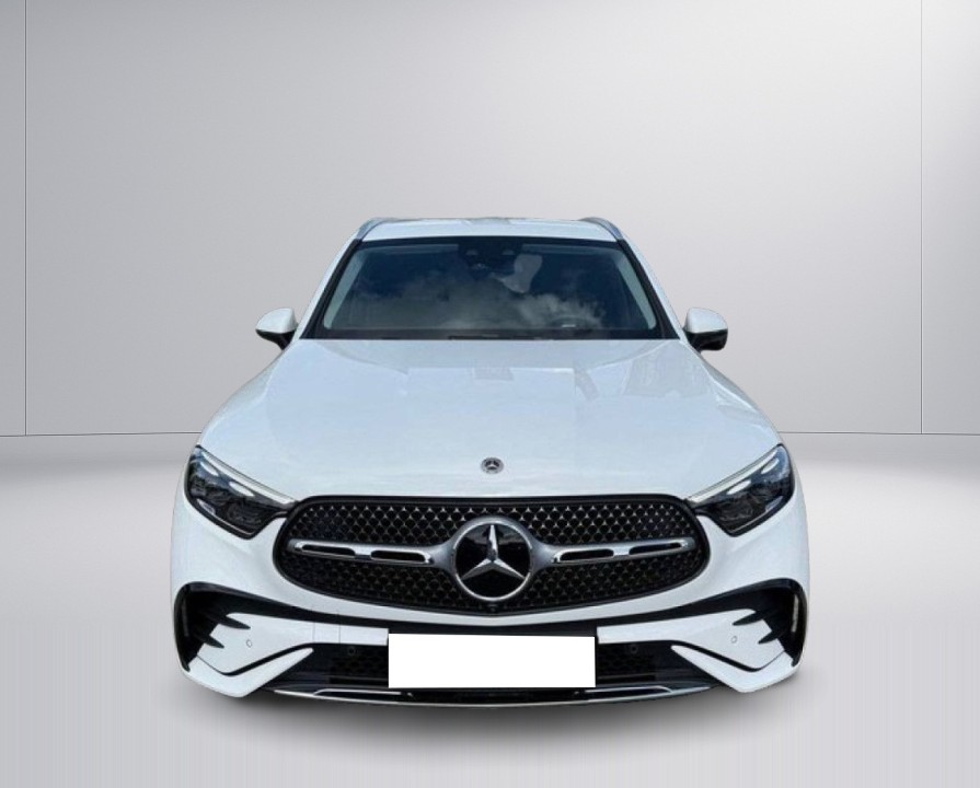 Mercedes-Benz GLC 300e 4MATIC AMG (2)