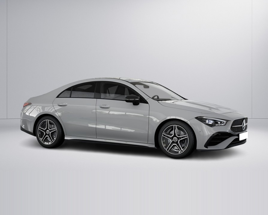 Mercedes-Benz CLA 200 AMG (2)