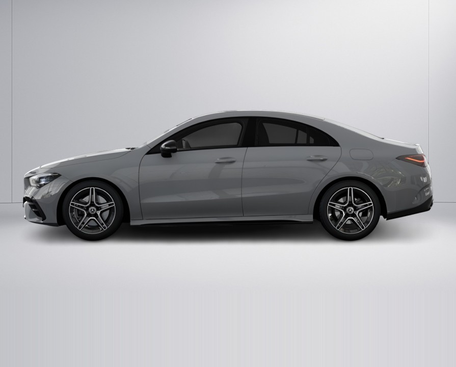 Mercedes-Benz CLA 200 AMG - foto 9