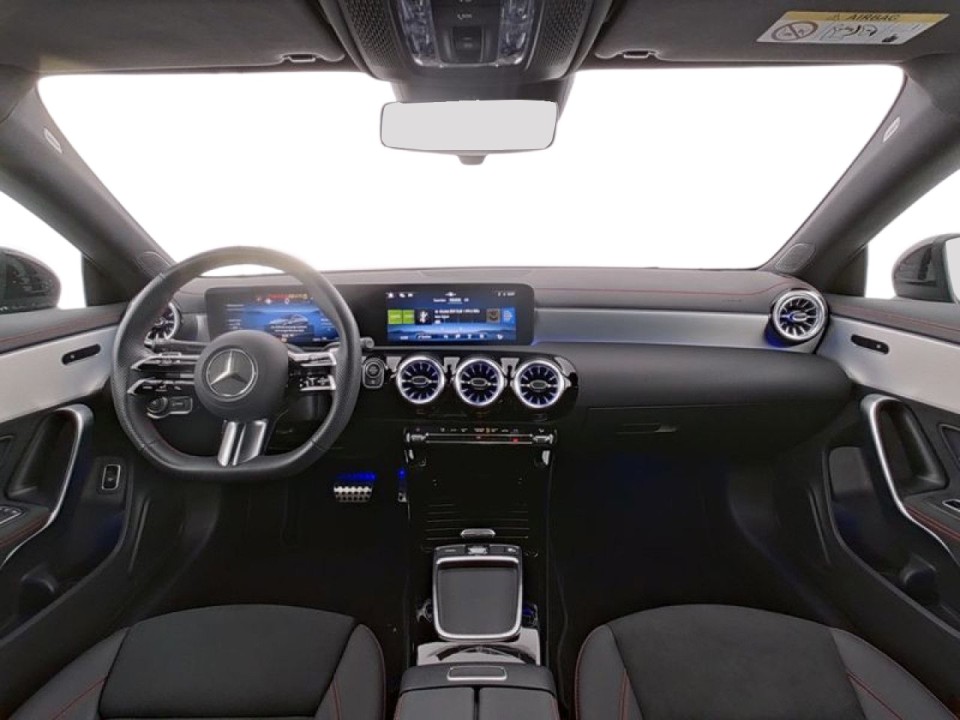 Mercedes-Benz CLA 200 AMG (5)