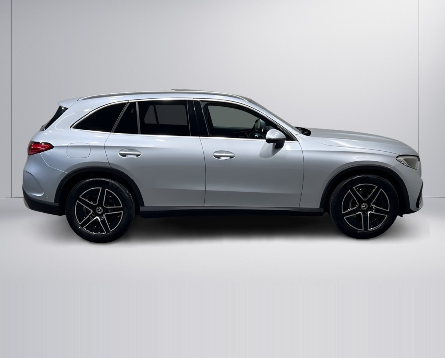 Mercedes-Benz GLC 200 4MATIC AMG Line (3)