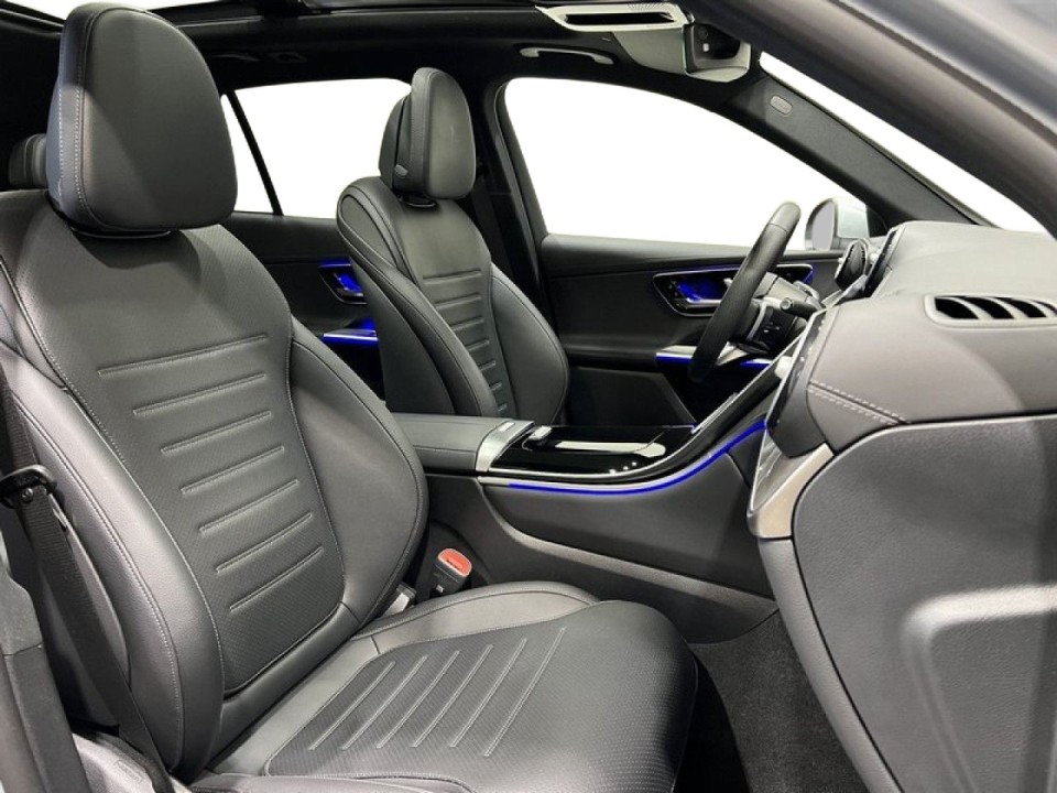 Mercedes-Benz GLC 200 4MATIC AMG Line - foto 6