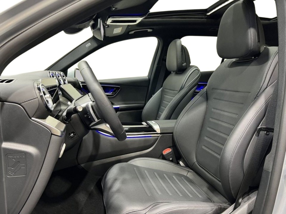 Mercedes-Benz GLC 200 4MATIC AMG Line (5)