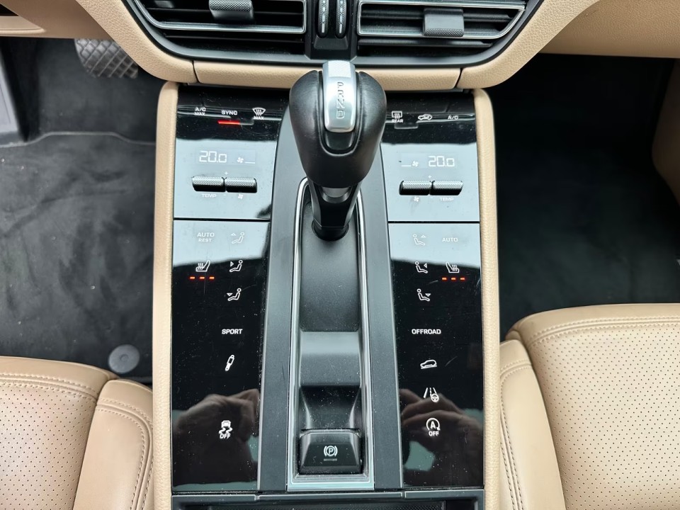 Porsche Macan - foto 17