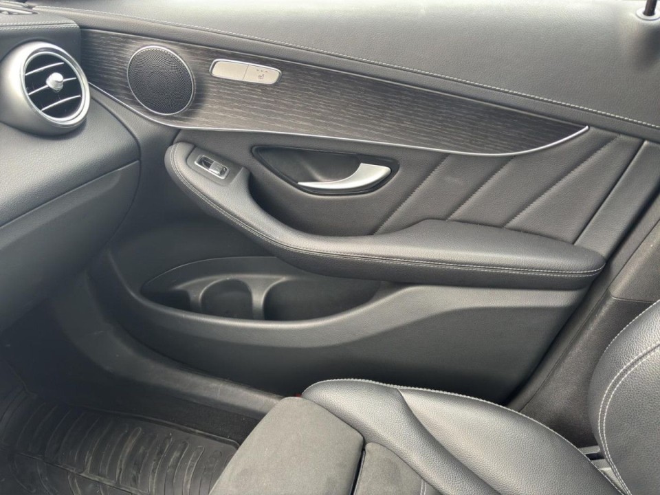 Mercedes-Benz GLC Coupé 300de 4MATIC AMG - foto 23