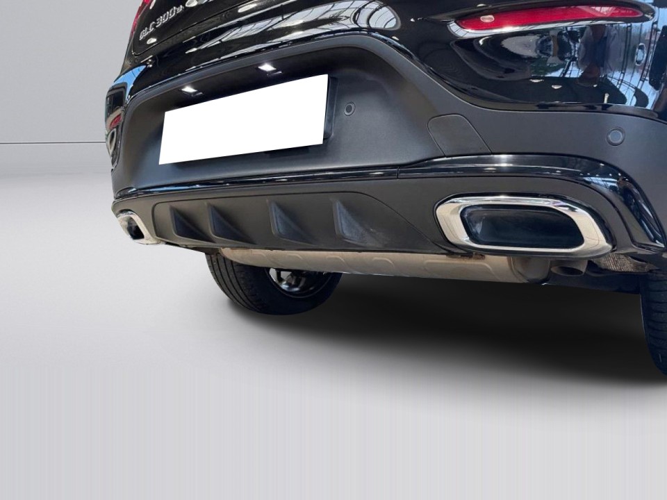 Mercedes-Benz GLC Coupé 300e 4MATIC AMG - foto 22