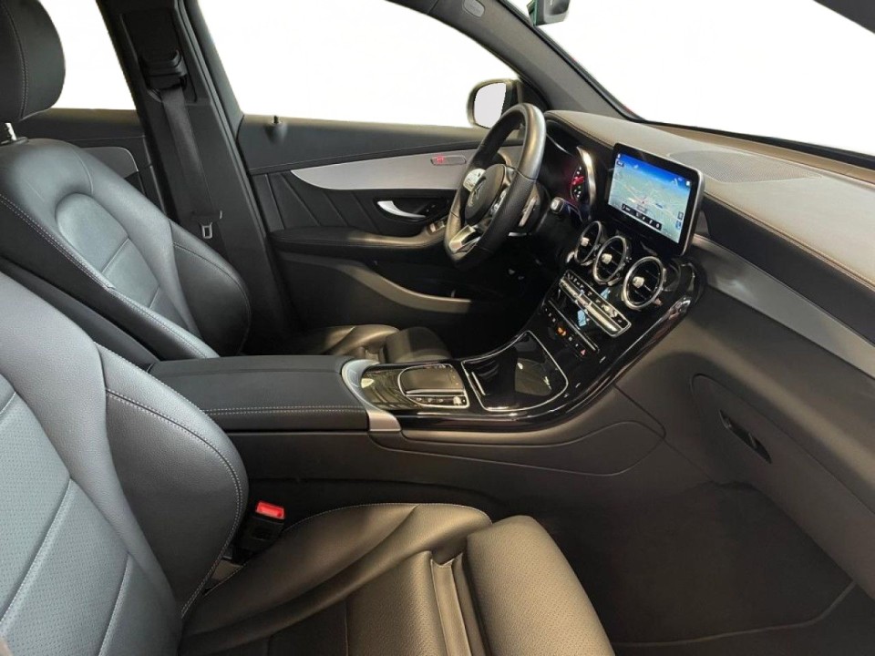 Mercedes-Benz GLC Coupé 300e 4MATIC AMG - foto 11