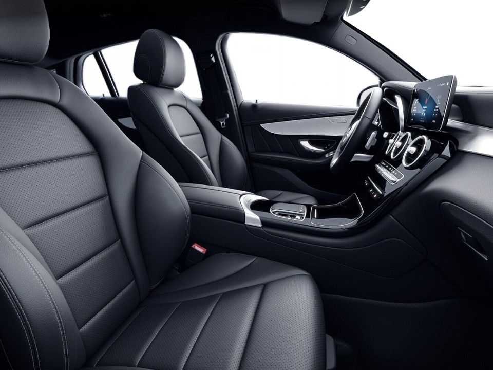 Mercedes-Benz GLC Coupé 300e 4MATIC AMG - foto 13