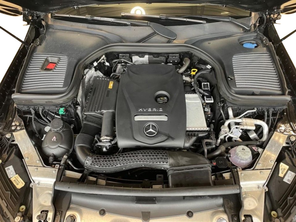 Mercedes-Benz GLC Coupé 300e 4MATIC AMG - foto 19