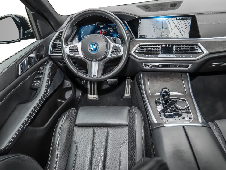 BMW X5 xDrive45e M-Sport (4)