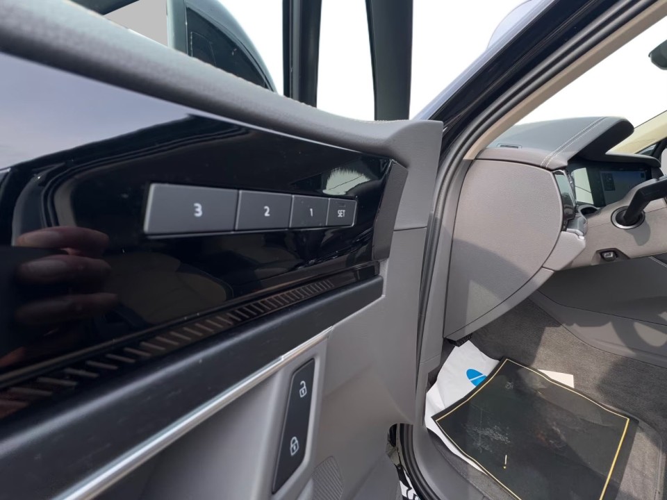 Volkswagen Touareg Elegance - foto 29