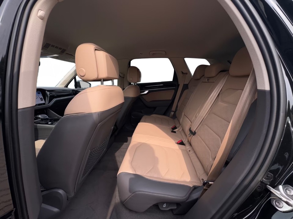 Volkswagen Touareg Elegance - foto 23