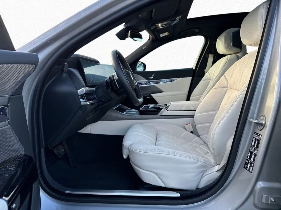 BMW Seria 7 740d xDrive - foto 6
