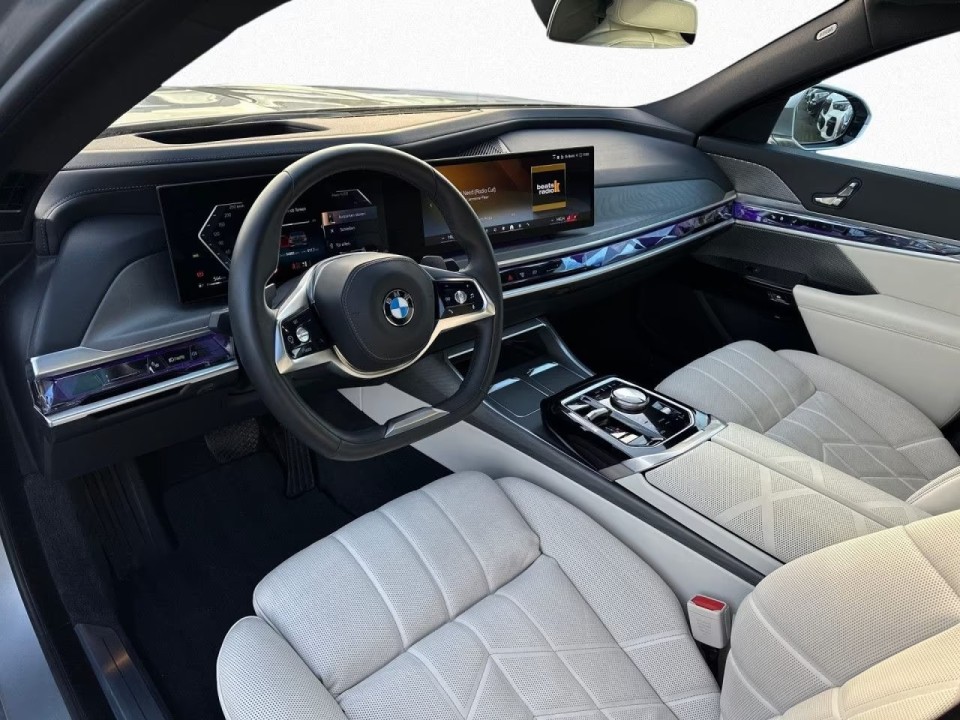 BMW Seria 7 740d xDrive (5)
